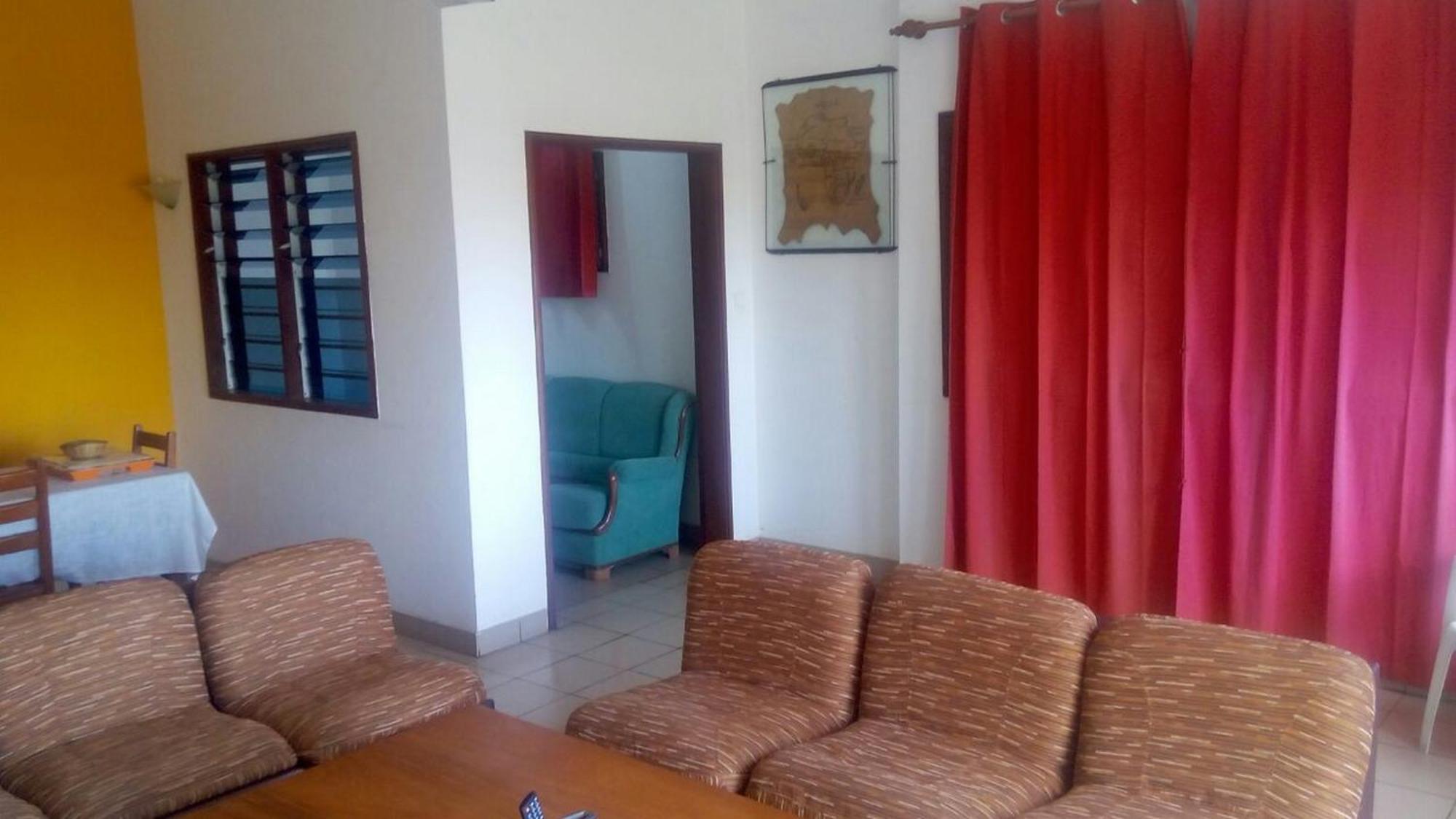 Dodoo Lodge Cotonou Bagian luar foto