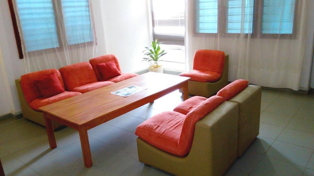Dodoo Lodge Cotonou Bagian luar foto