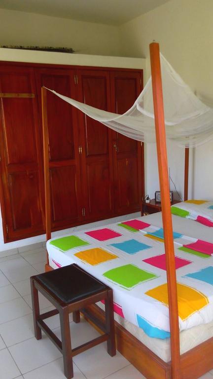 Dodoo Lodge Cotonou Bagian luar foto