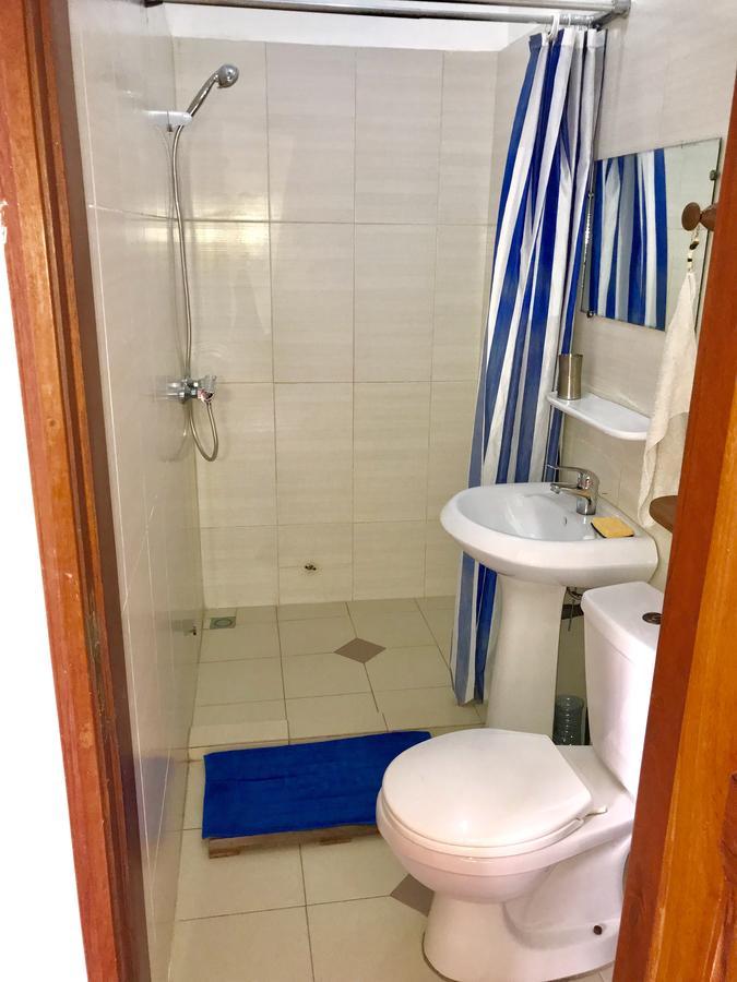 Dodoo Lodge Cotonou Bagian luar foto